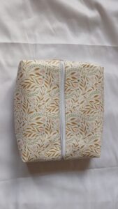 Necessairi em Sintético