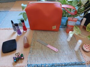 Necessarie em Sintético